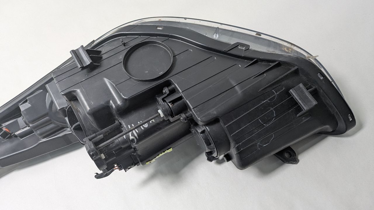 2016 HYUNDAI ELANTRA 4cyl Gasoline 1.8 Right HEADLAMP ASSEMBLY - 392781 — photo 5