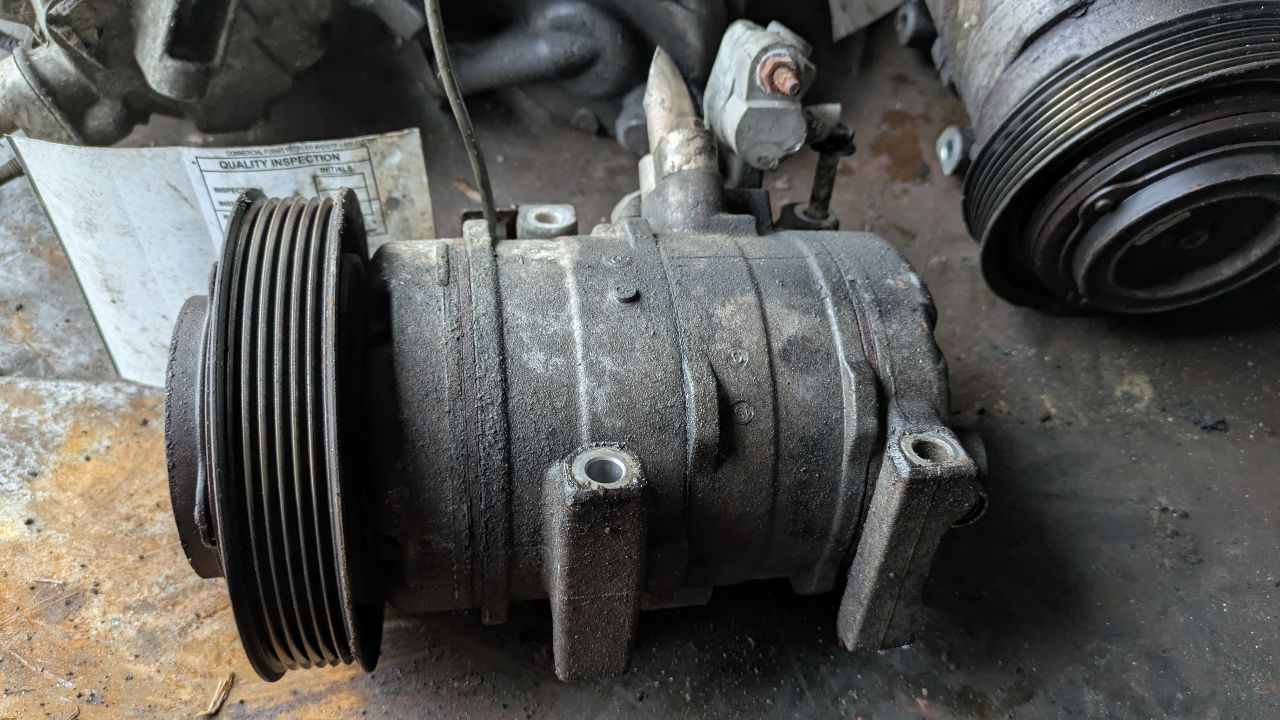 2006 ACURA TL 3.2L 6cyl Gasoline AC COMPRESSOR - 392993 — photo 1