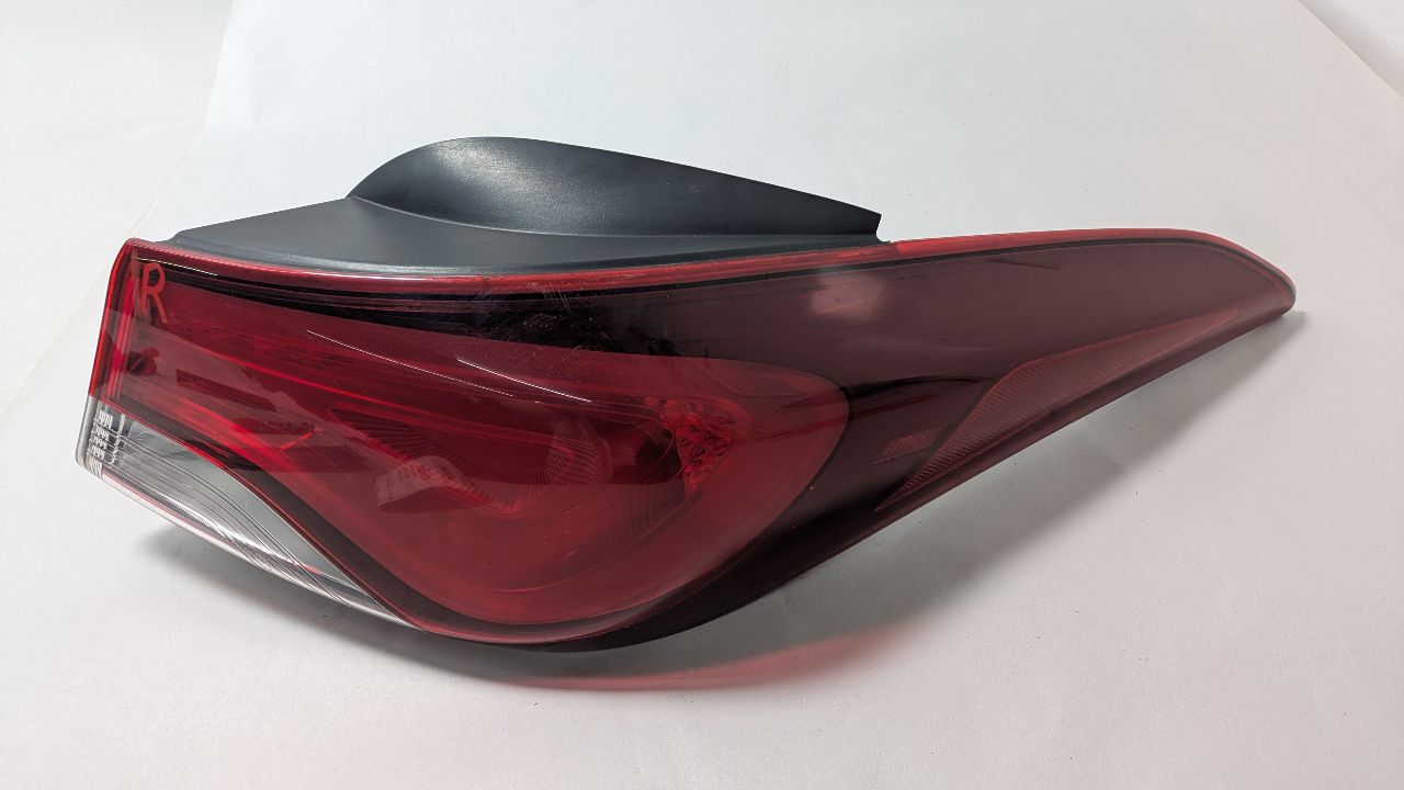 2016 HYUNDAI ELANTRA 4cyl Gasoline 1.8 Right TAIL LAMP - 393006 — photo 3