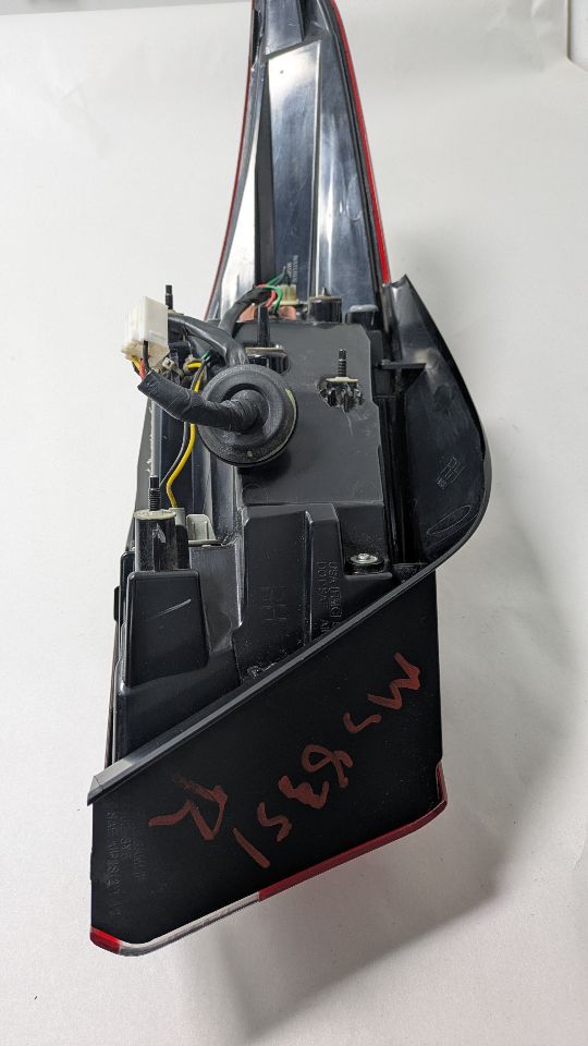 2016 HYUNDAI ELANTRA 4cyl Gasoline 1.8 Right TAIL LAMP - 393006 — photo 4
