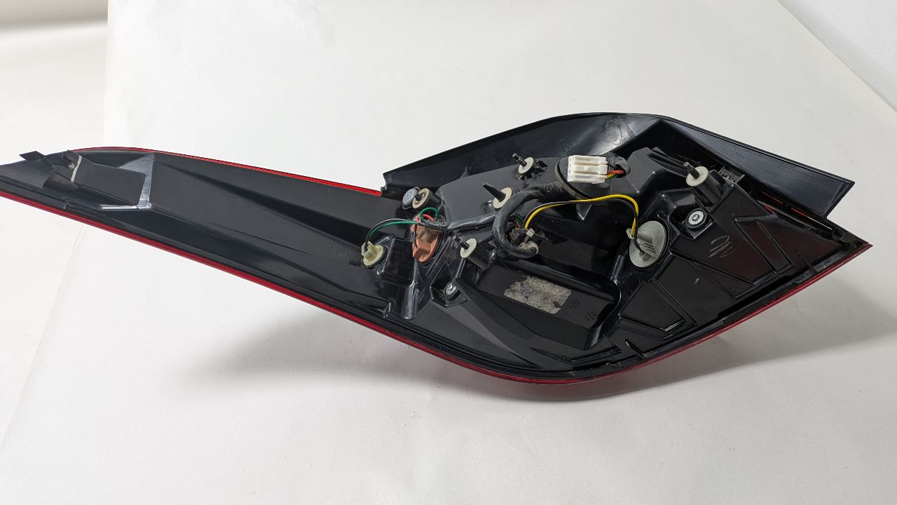 2016 HYUNDAI ELANTRA 4cyl Gasoline 1.8 Right TAIL LAMP - 393006 — photo 5