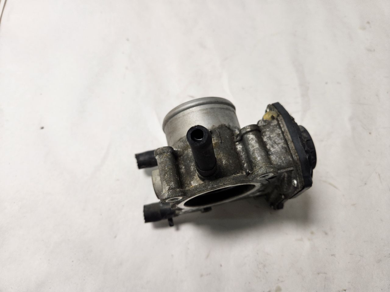 2014 KIA SOUL 4cyl Gasoline 1.6 THROTTLE BODY ASSY - 393056 — photo 2