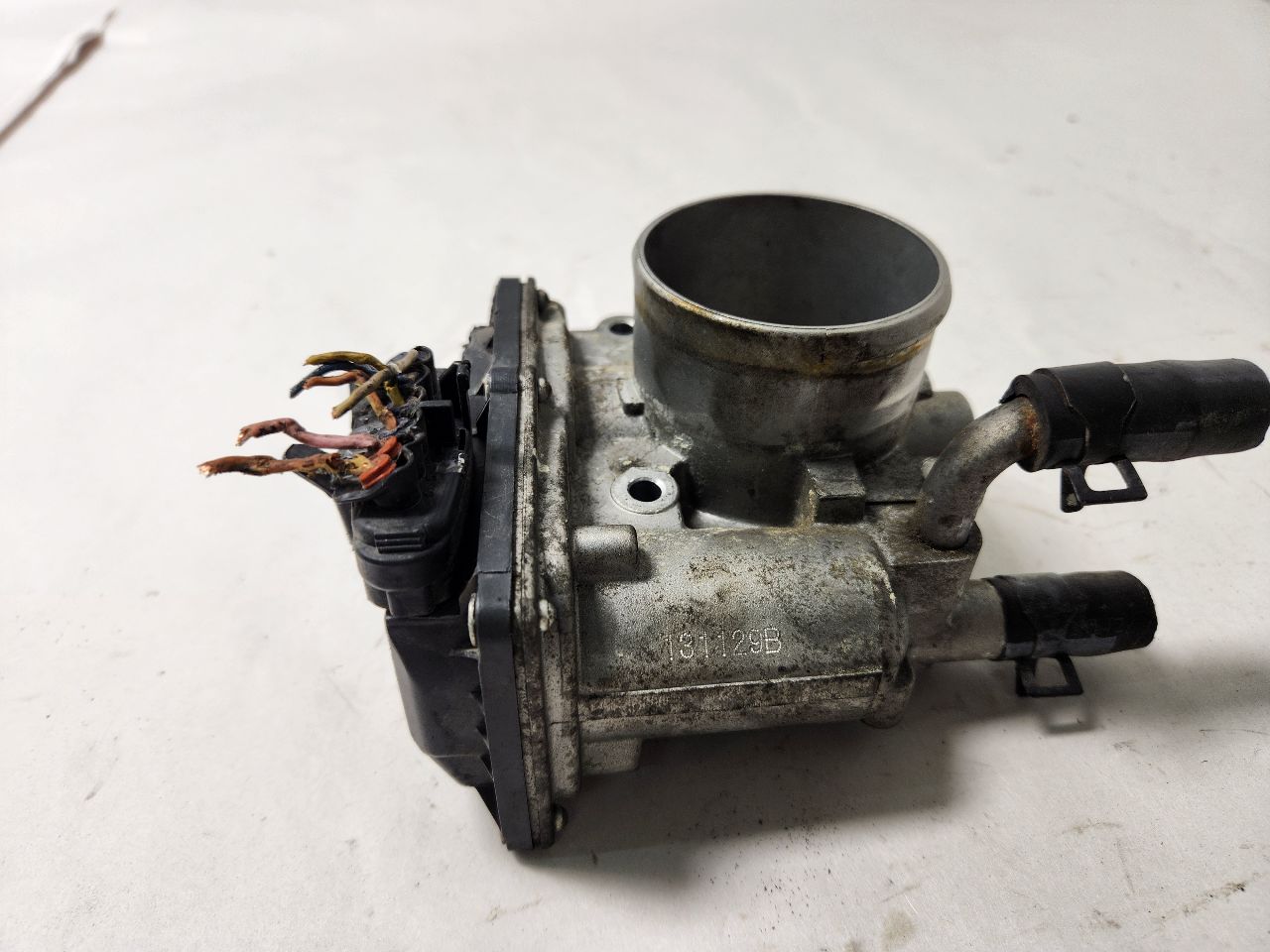 2014 KIA SOUL 4cyl Gasoline 1.6 THROTTLE BODY ASSY - 393056 — photo 4