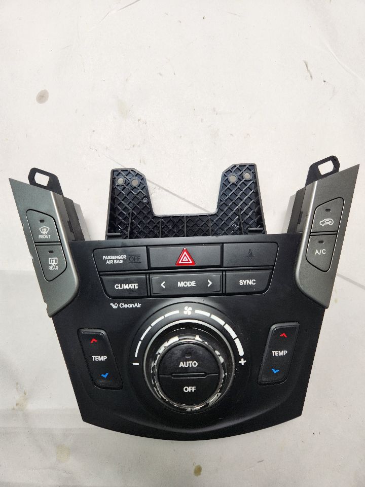 2017 HYUNDAI SANTA FE TEMP CONTROL - 393084 — photo 2