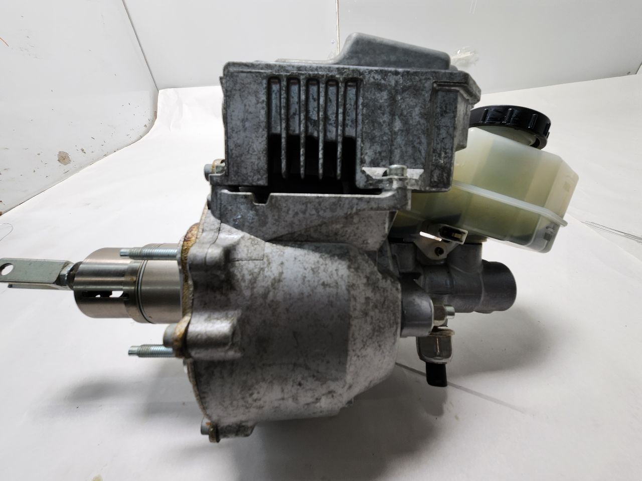 2014 INFINITI Q50 6cyl Hybrid 3.5 liter POWER BRAKE BOOSTER - 393085 — photo 8