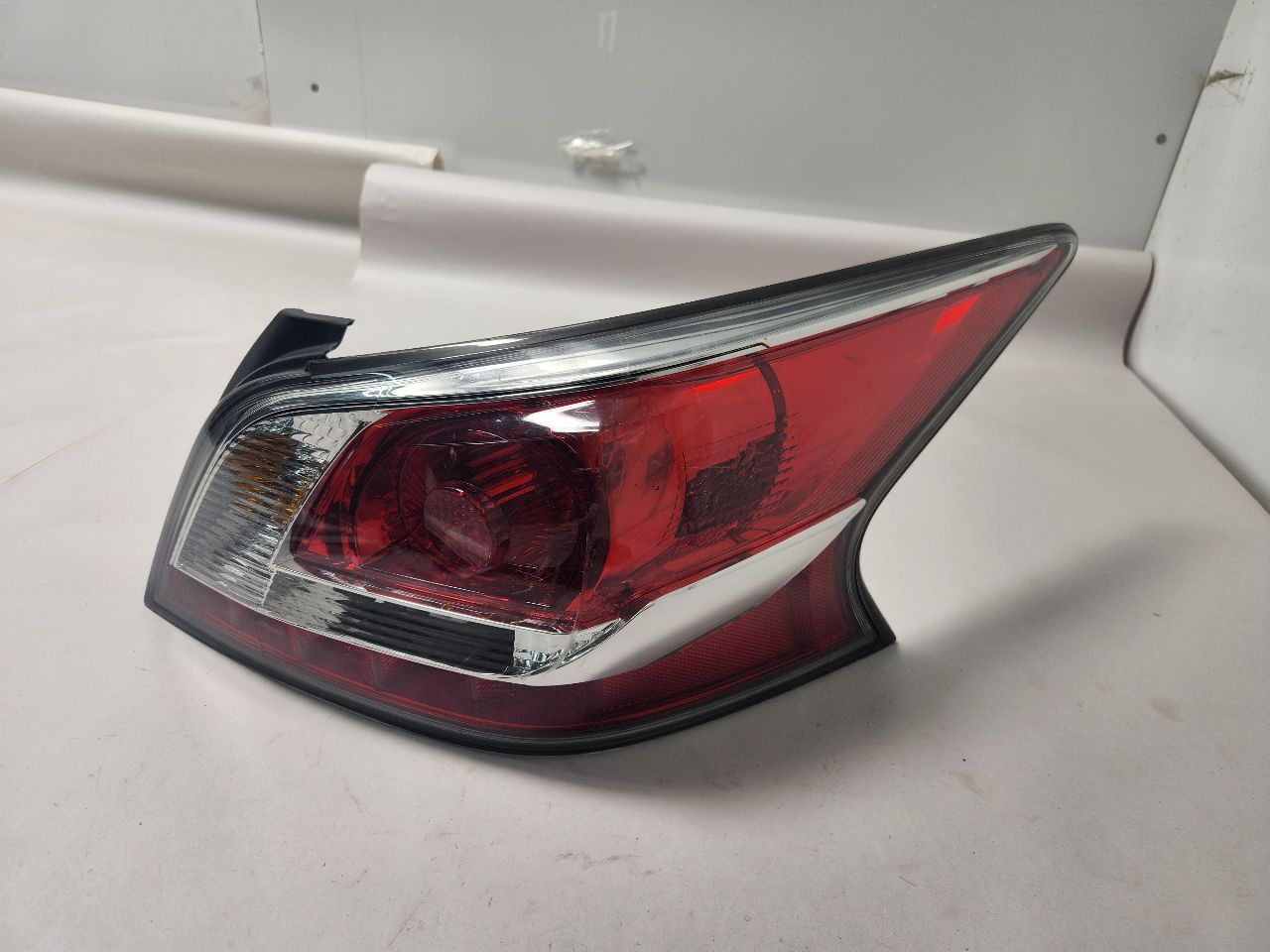 2015 NISSAN ALTIMA 4cyl Gasoline 2.5 DOHC Right TAIL LAMP - 393112 — photo 2