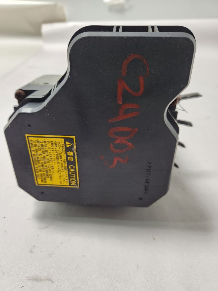 2004 TOYOTA HIGHLANDER 6cyl Gasoline 3.3 Anti-lock Brake Pts - 393147 — photo 6