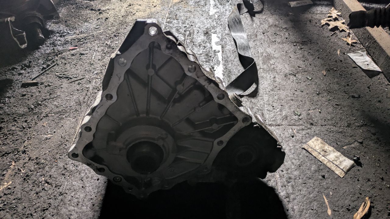 2011 INFINITI G37 6cyl Gasoline 3.7 TRANSFER CASE ASSY - 393241 — photo 2