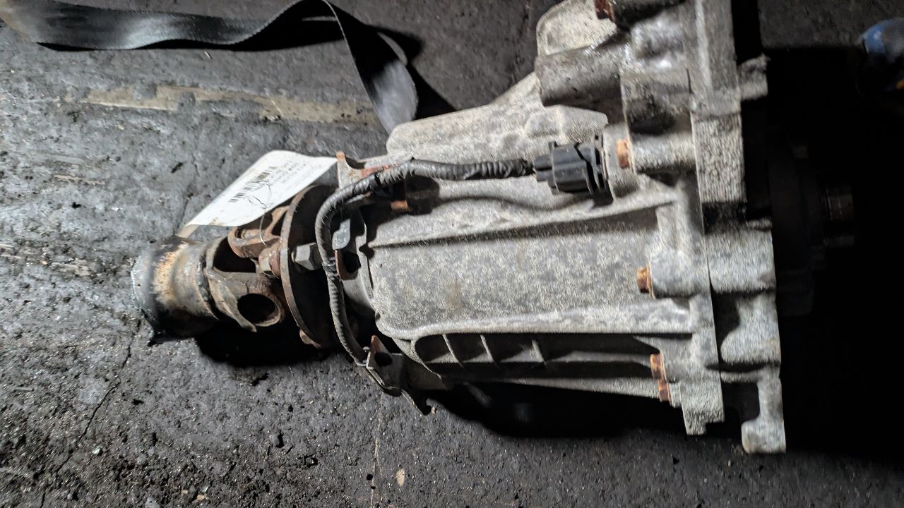 2011 INFINITI G37 6cyl Gasoline 3.7 TRANSFER CASE ASSY - 393241 — photo 3