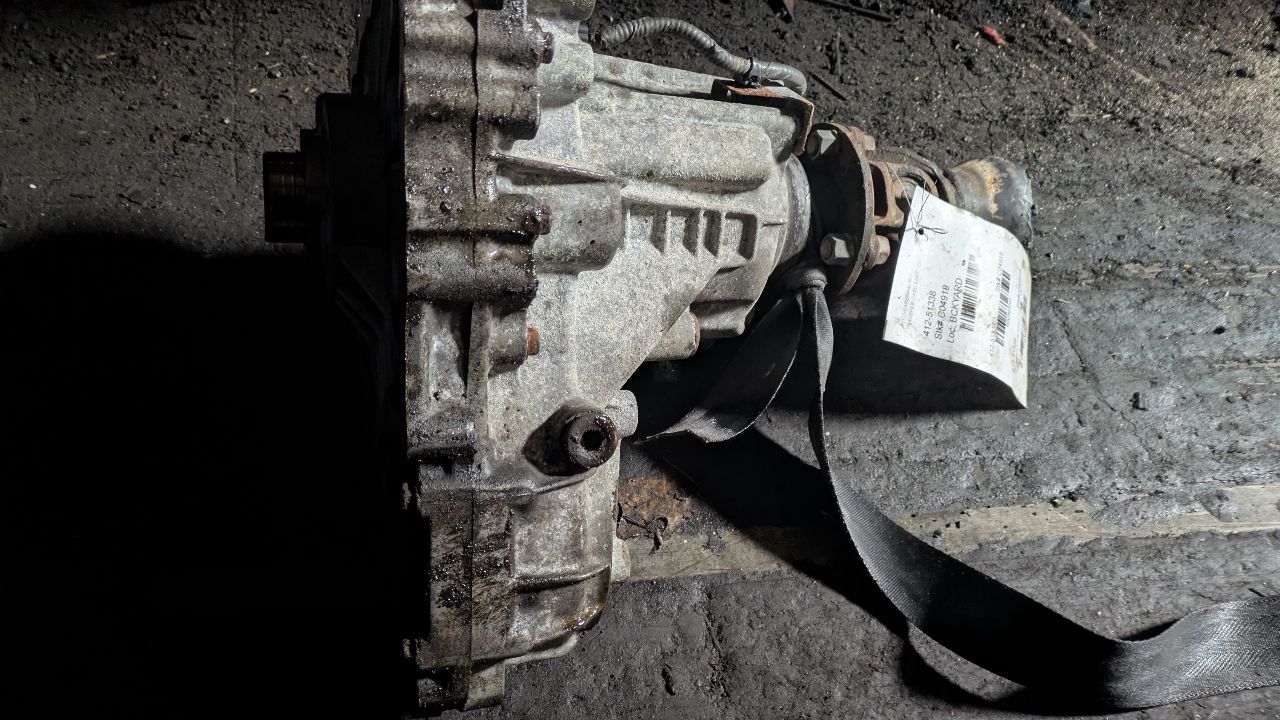 2011 INFINITI G37 6cyl Gasoline 3.7 TRANSFER CASE ASSY - 393241 — photo 4