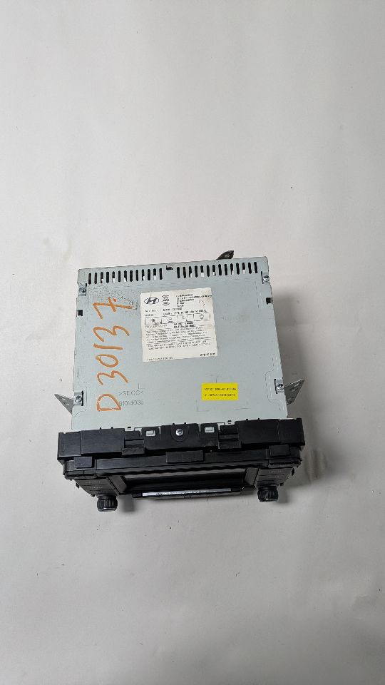 2015 HYUNDAI SONATA 4cyl Gasoline 2.4 PZEV Radio Audio - 393500 — photo 2