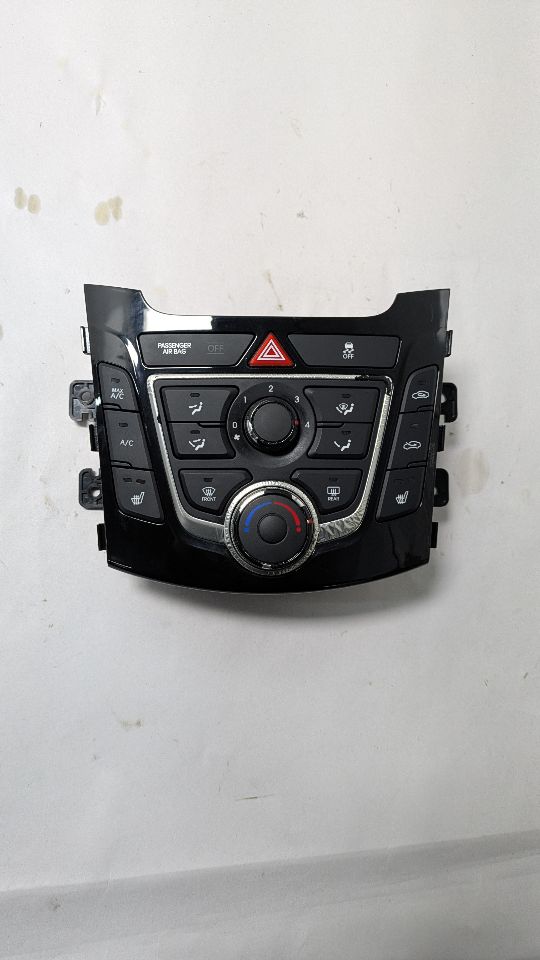 2016 HYUNDAI ELANTRA 4cyl Gasoline 2.0 TEMP CONTROL - 393518 — photo 1