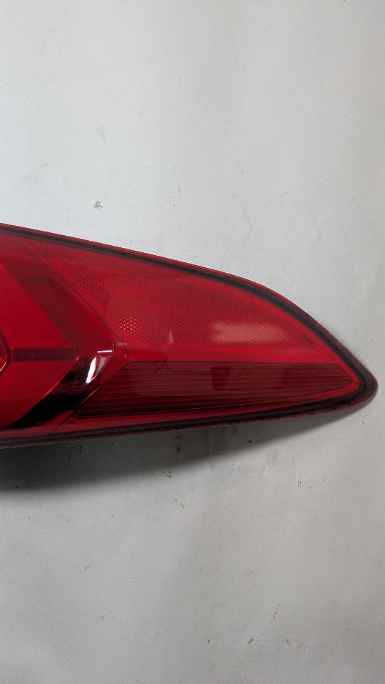 2015 HYUNDAI SONATA 4cyl Gasoline 2.4 PZEV Left TAIL LAMP - 393520 — photo 3