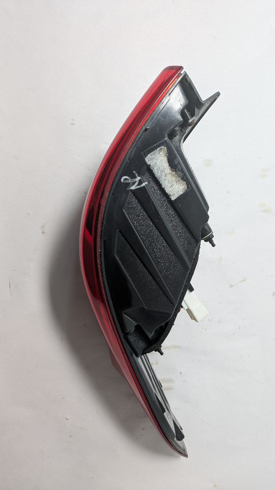 2015 HYUNDAI SONATA 4cyl Gasoline 2.4 PZEV Left TAIL LAMP - 393520 — photo 4