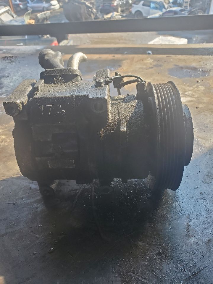 2005 ACURA TL 3.2L 6cyl Gasoline AC COMPRESSOR - 393796 — photo 1