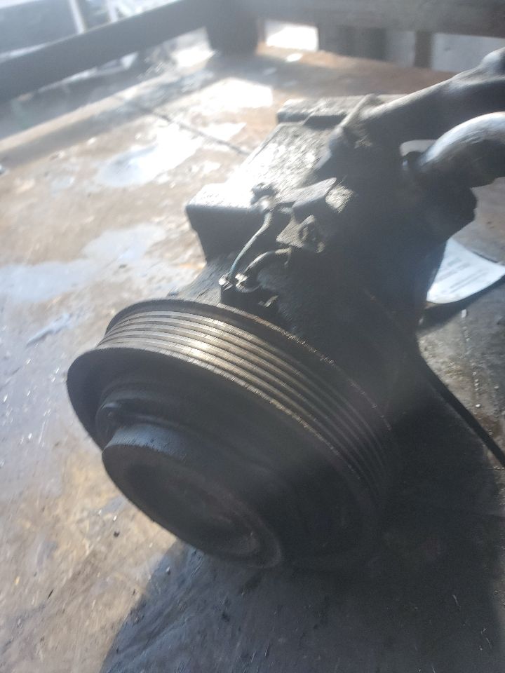 2005 ACURA TL 3.2L 6cyl Gasoline AC COMPRESSOR - 393796 — photo 3
