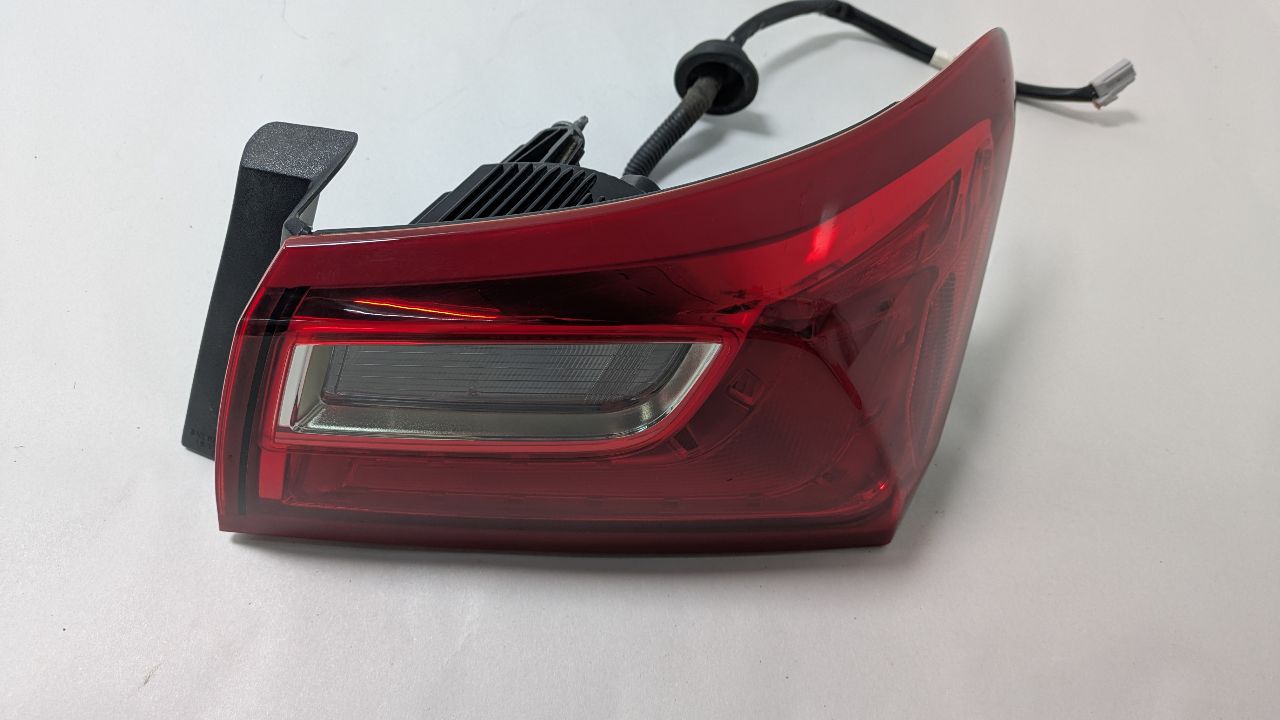 2018 CHEVROLET MALIBU 1.5L 4cyl Turbo Gasoline Right TAIL LAMP - 393835 — photo 2