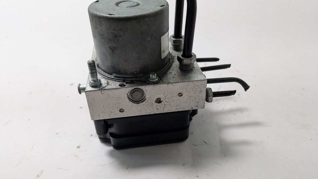 2018 CHEVROLET MALIBU 1.5L 4cyl Turbo Gasoline Anti-lock Brake Pts - 393838 — photo 2