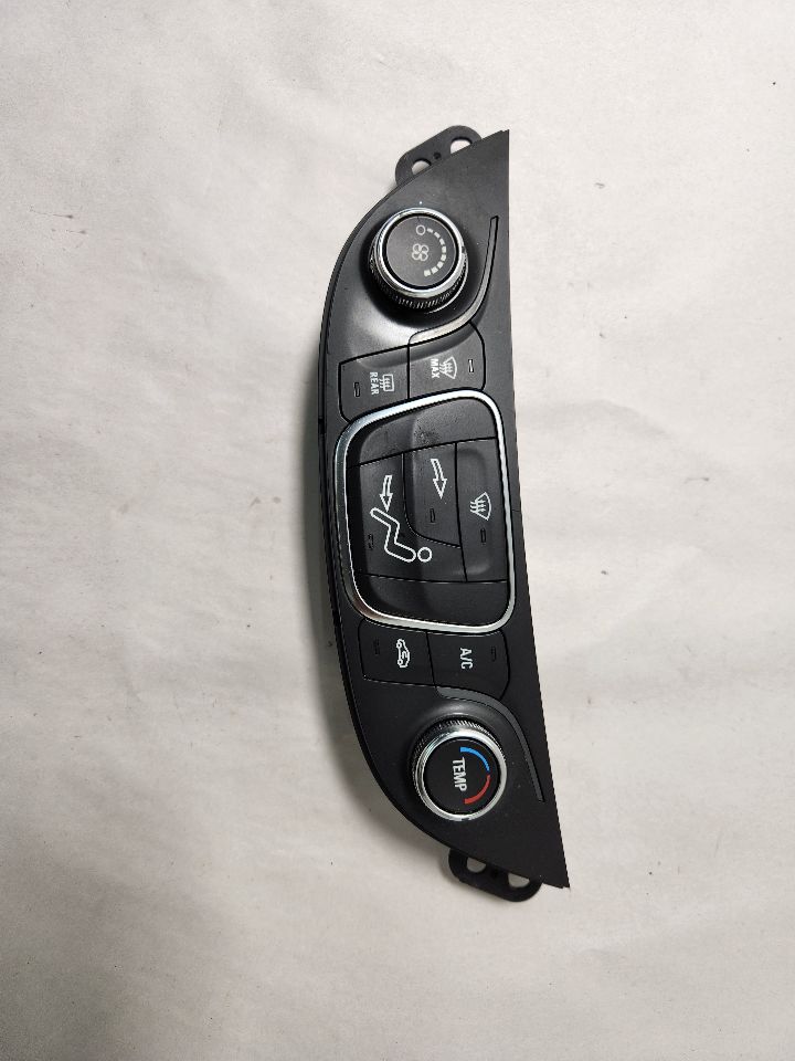 2018 CHEVROLET MALIBU 1.5L 4cyl Turbo Gasoline TEMP CONTROL - 393839