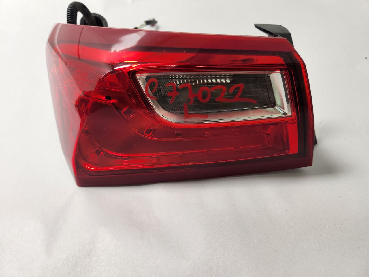 2018 CHEVROLET MALIBU 1.5L 4cyl Turbo Gasoline Left TAIL LAMP - 393844