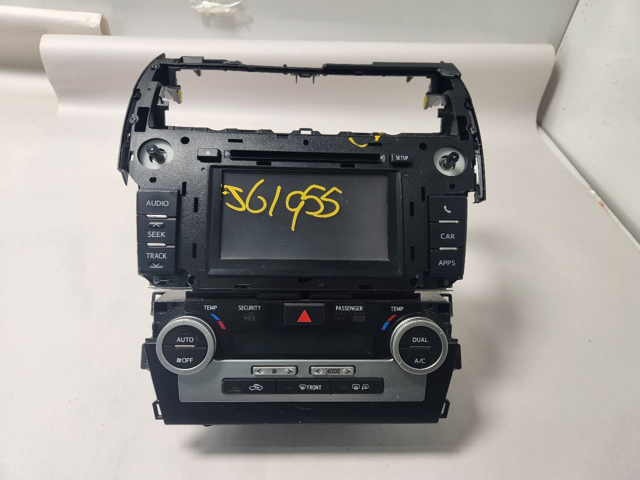 2012 TOYOTA CAMRY 4cyl Electric 2.5 Radio Audio - 394067 — photo 1