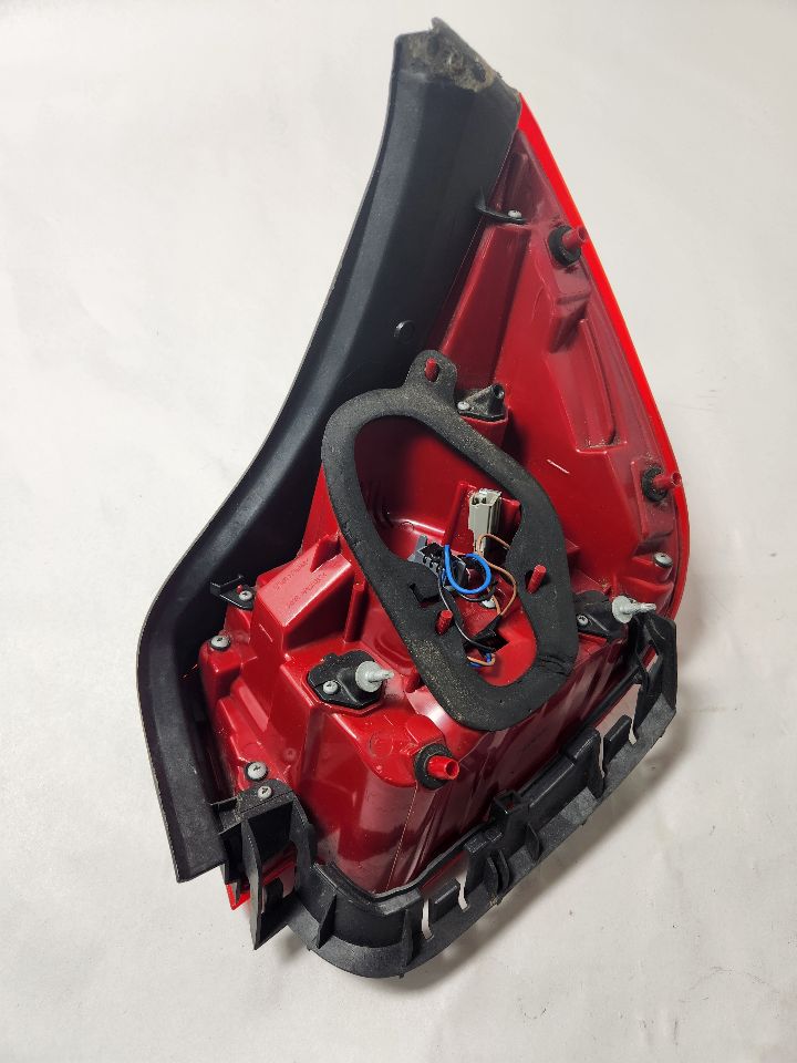 2011 CHEVROLET MALIBU Left TAIL LAMP - 394142 — photo 6