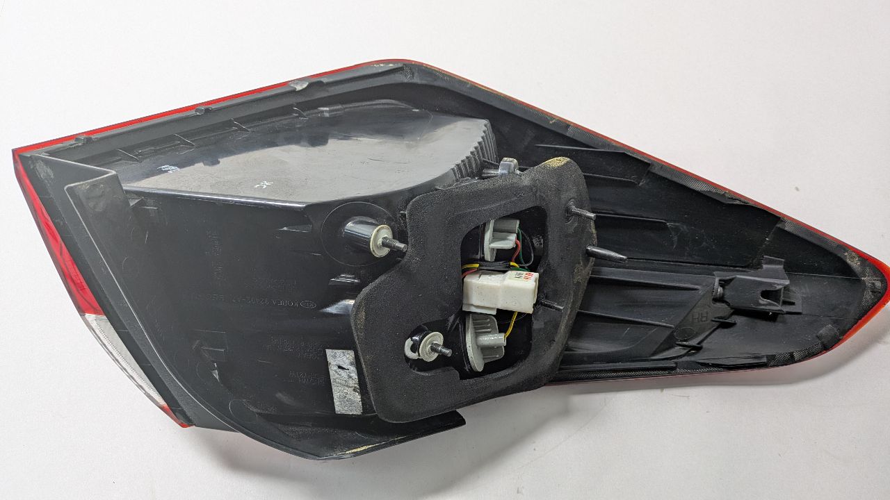 2015 KIA FORTE Right TAIL LAMP - 394167 — photo 4