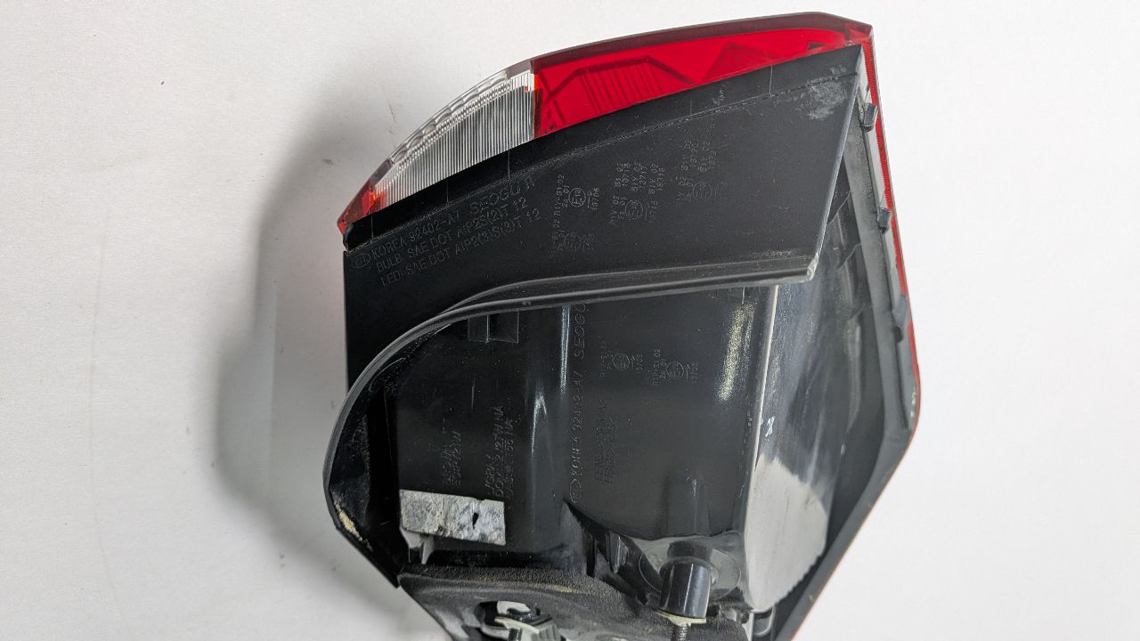 2015 KIA FORTE Right TAIL LAMP - 394167 — photo 8