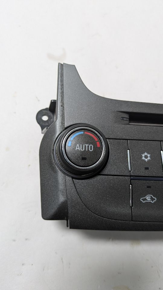 2013 CHEVROLET MALIBU 4cyl Hybrid 2.4 TEMP CONTROL - 394172 — photo 6