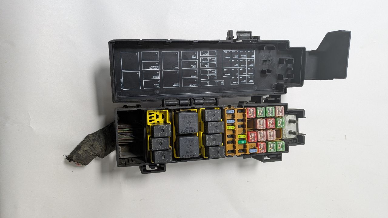 2003 JEEP LIBERTY Fuse Box, Engine - 394210 — photo 6