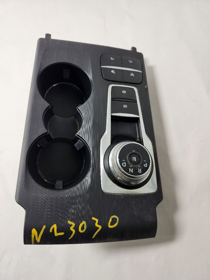 2021 FORD ESCAPE 2.0L 4cyl Turbo Gasoline Console, Front - 394263