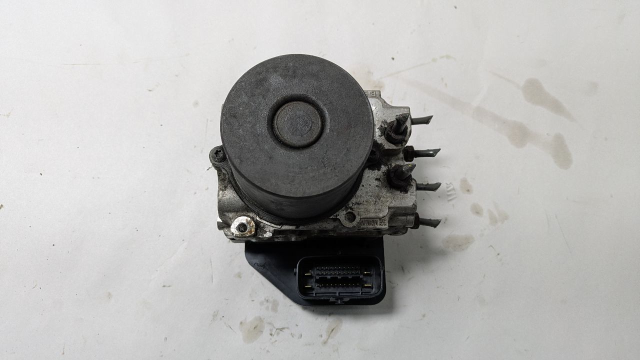 2013 TOYOTA SIENNA 6cyl Gasoline 3.5 Anti-lock Brake Pts - 394315