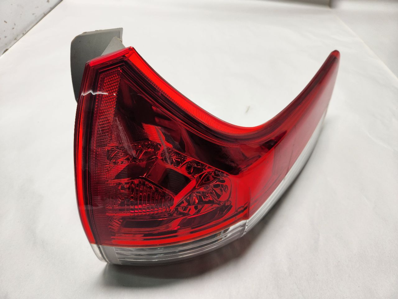 2013 TOYOTA SIENNA 6cyl Gasoline 3.5 Right TAIL LAMP - 394316