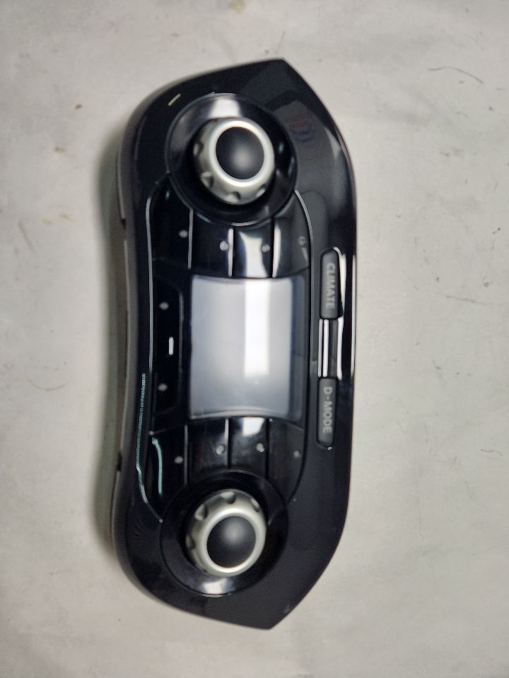2011 NISSAN JUKE 4cyl Gasoline Turbo 1.6 TEMP CONTROL - 394325
