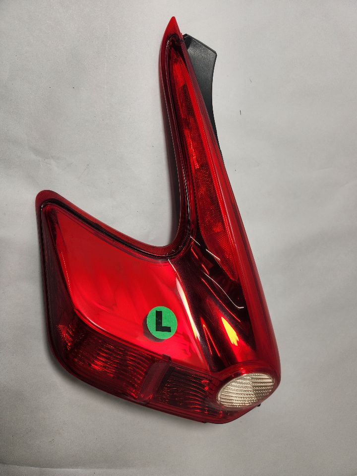 2011 NISSAN JUKE 4cyl Gasoline Turbo 1.6 Left TAIL LAMP - 394328