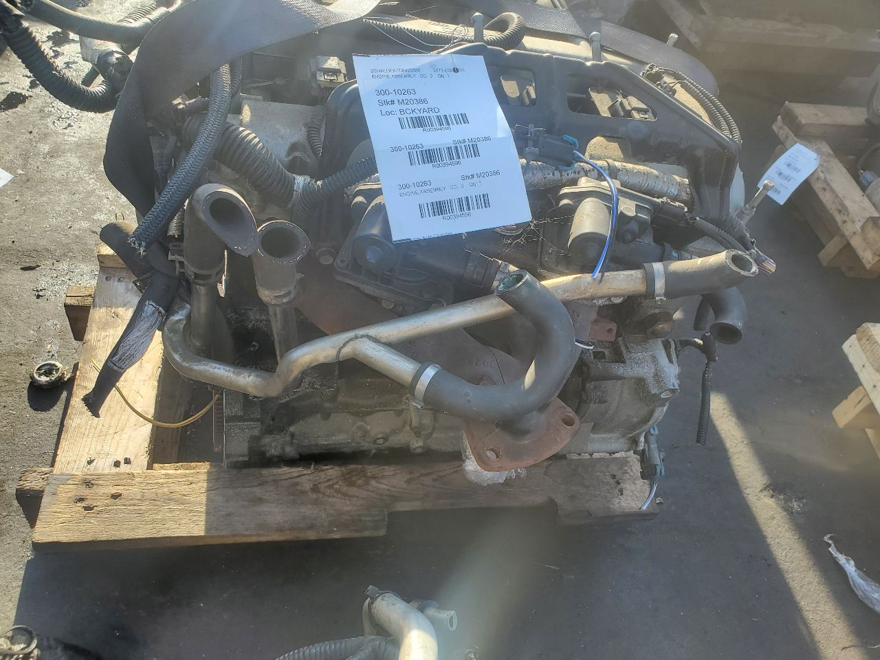 2013 CHEVROLET EQUINOX 4cyl Gasoline 2.4 ENGINE ASSEMBLY - 394596 — photo 4
