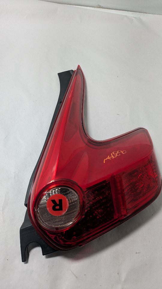 2012 NISSAN JUKE 4cyl Gasoline Turbo 1.6 Right TAIL LAMP - 394796