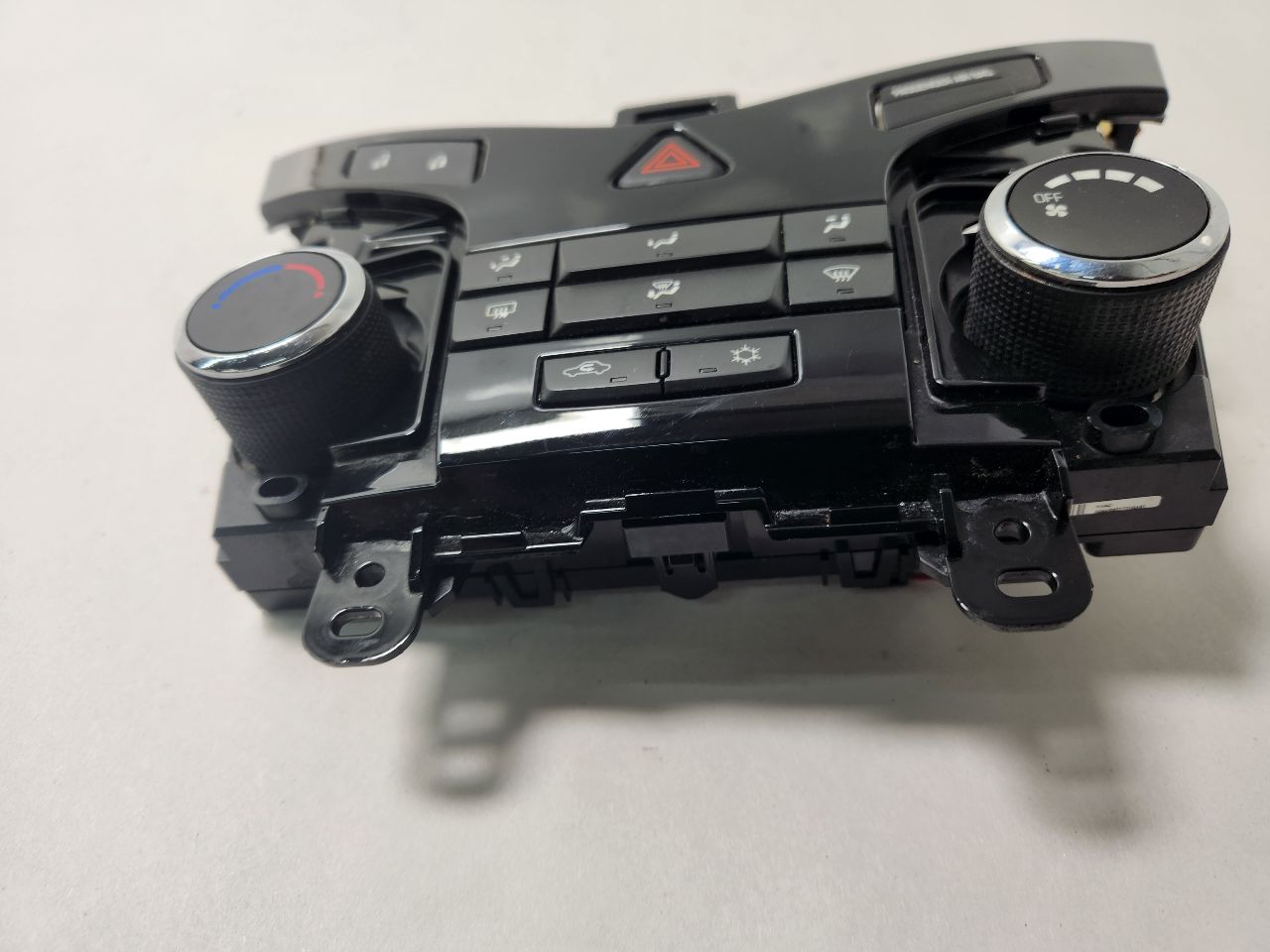 2011 CHEVROLET CRUZE TEMP CONTROL - 394893 — photo 3