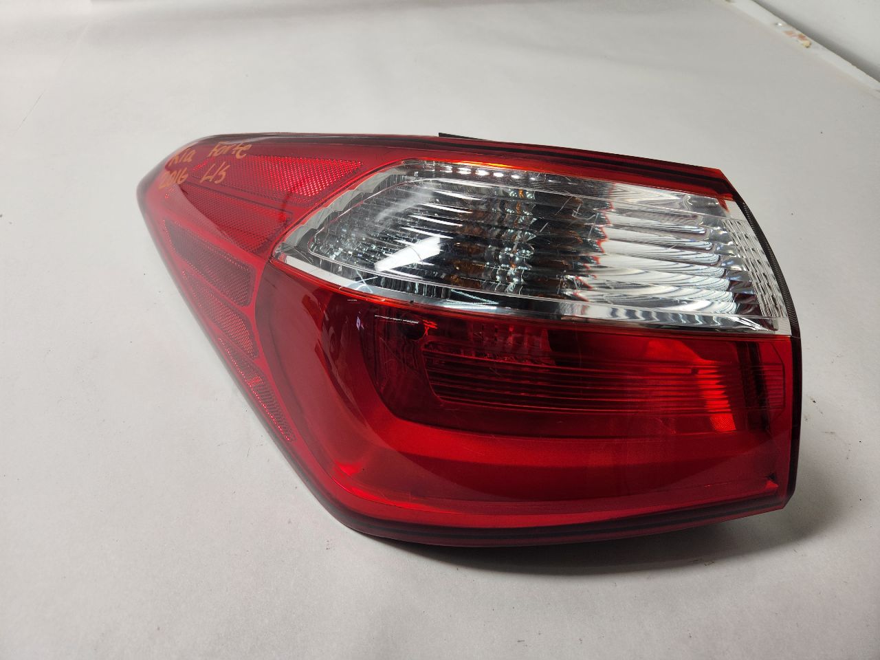 2016 KIA FORTE Left TAIL LAMP - 394904