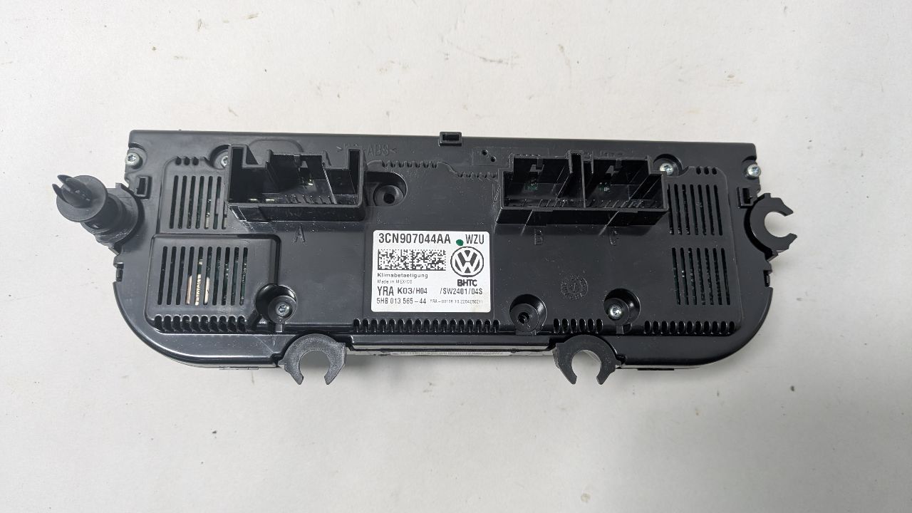 2020 VOLKSWAGEN ATLAS TEMP CONTROL - 394927 — photo 4