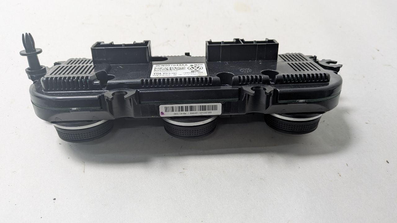 2020 VOLKSWAGEN ATLAS TEMP CONTROL - 394927 — photo 6