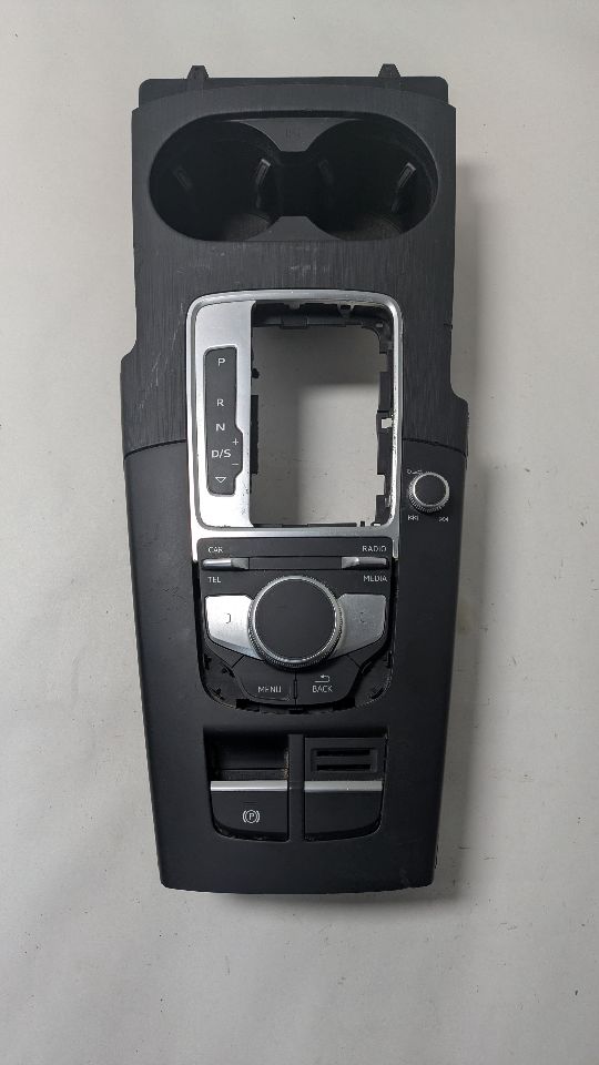2017 AUDI A3 2.0L 4cyl Turbo Gasoline Console, Front - 394928