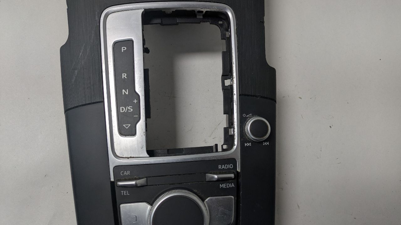 2017 AUDI A3 2.0L 4cyl Turbo Gasoline Console, Front - 394928 — photo 5