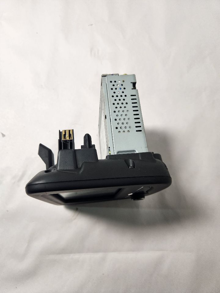 2016 CHEVROLET MALIBU 4cyl Gasoline Turbo 1.5 Radio Audio - 394997 — photo 4
