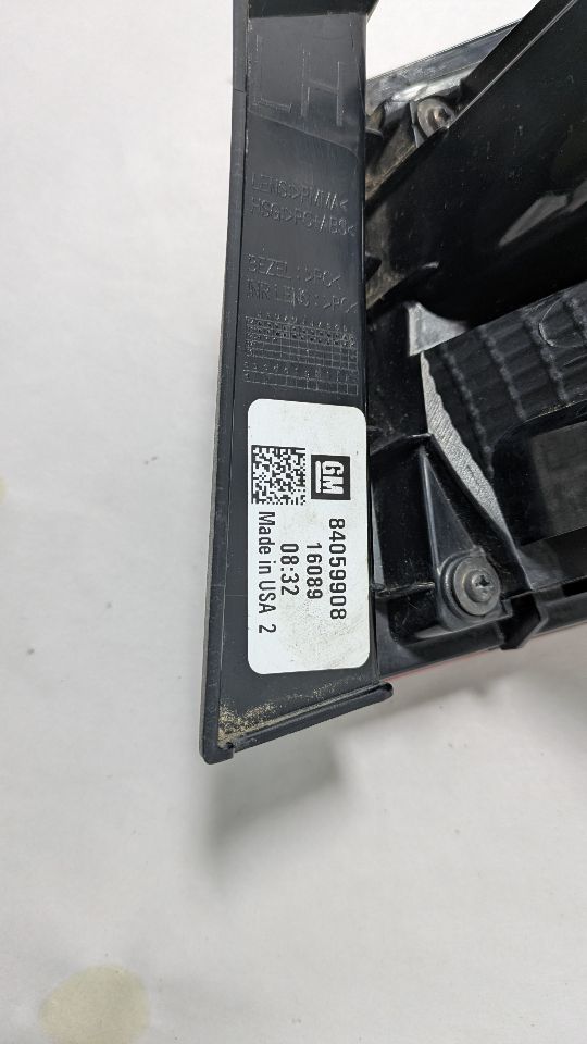 2016 CHEVROLET MALIBU 4cyl Gasoline Turbo 1.5 Left TAIL LAMP - 394998 — photo 6