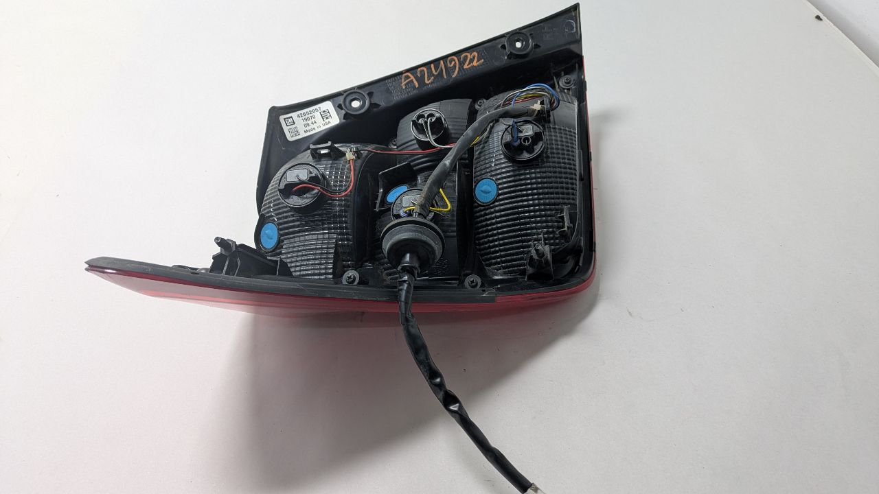 2020 CHEVROLET SONIC Right TAIL LAMP - 395579 — photo 6