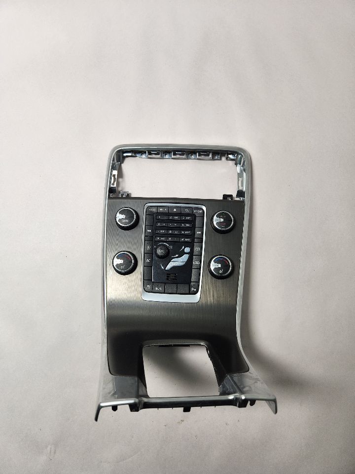 2013 VOLVO 60 SERIES 5cyl Gasoline Turbo 2.5 Radio Audio - 395610