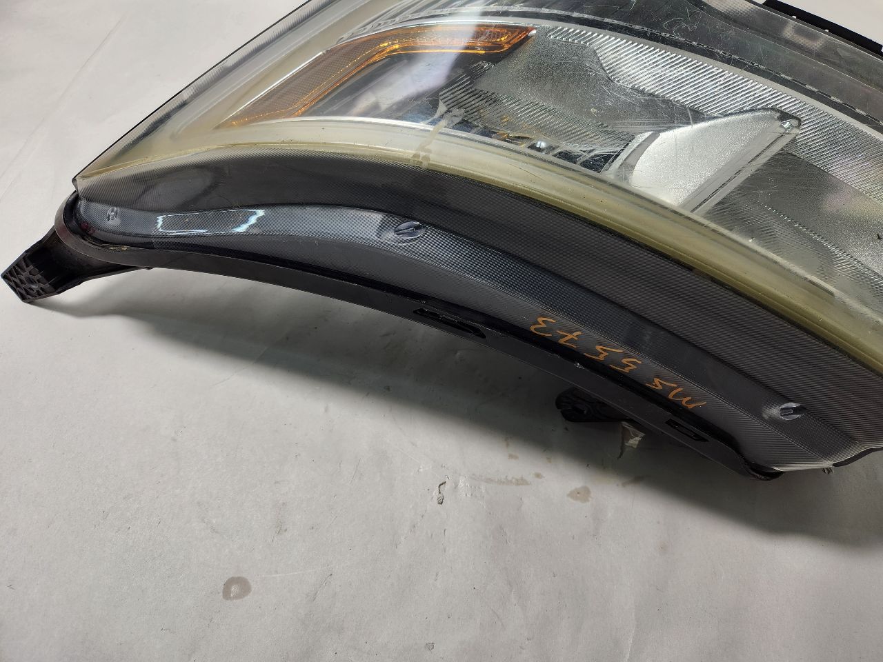 2016 FORD EXPLORER 6cyl Gasoline 3.5 Left HEADLAMP ASSEMBLY - 395622 — photo 4