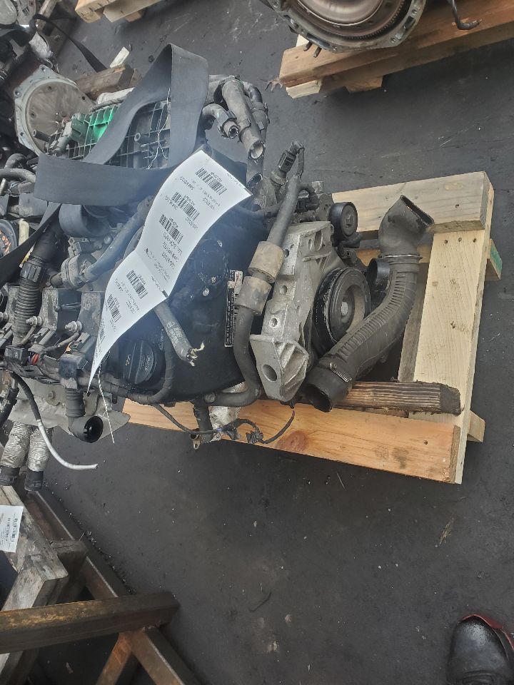 2014 VOLKSWAGEN PASSAT 4cyl Gasoline Turbo 1.8 ENGINE ASSEMBLY - 395898