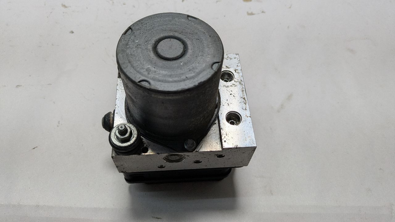 2014 CHEVROLET CAMARO 6cyl Gasoline 3.6 Anti-lock Brake Pts - 396336
